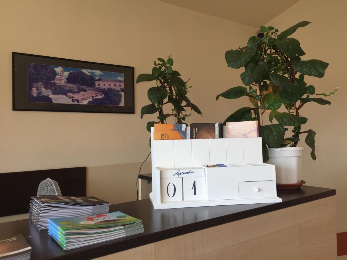 City Hotel Agoston 페치 외부 사진