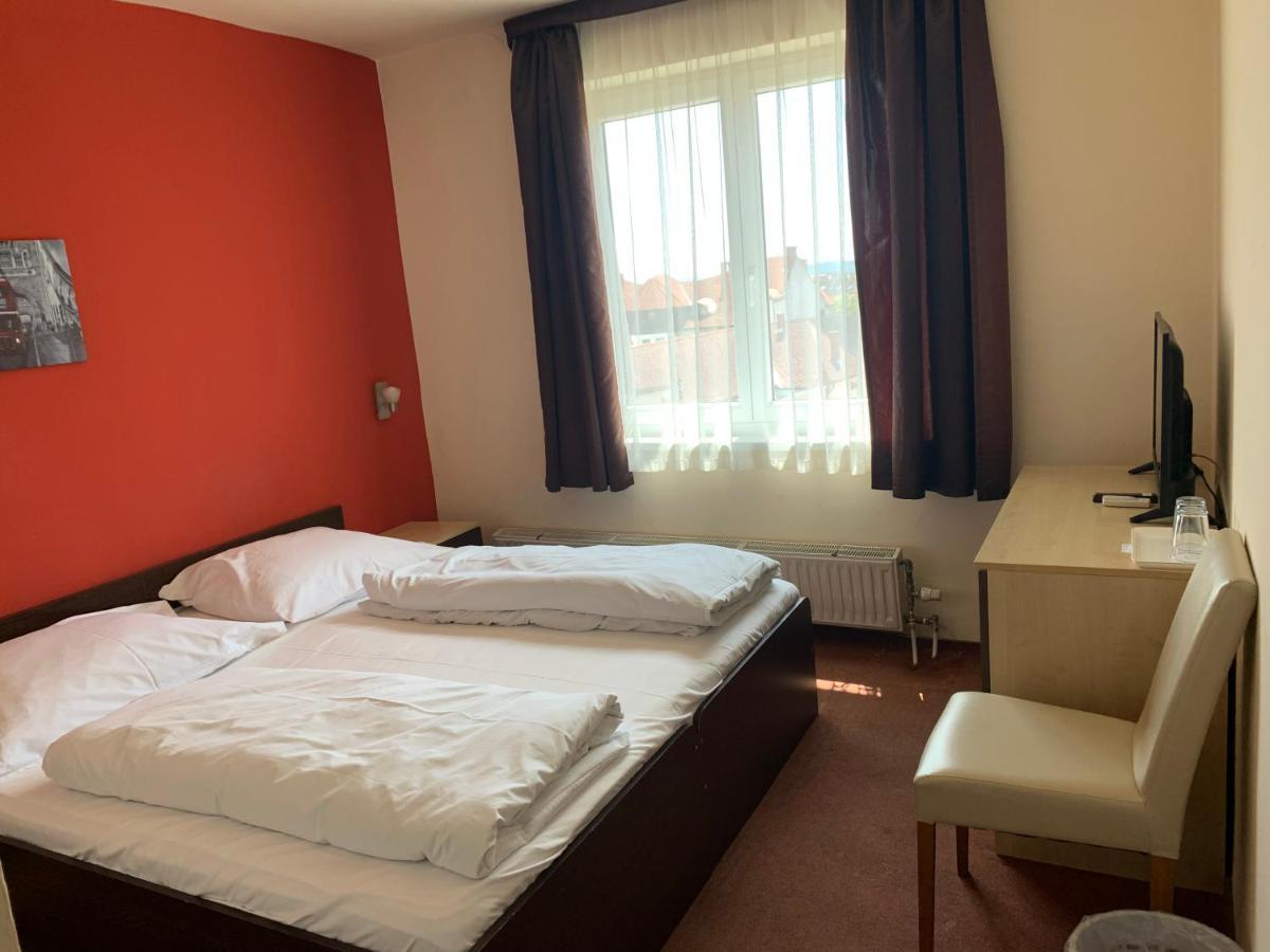 City Hotel Agoston 페치 외부 사진