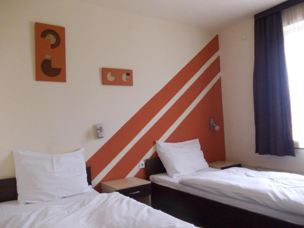 City Hotel Agoston 페치 외부 사진